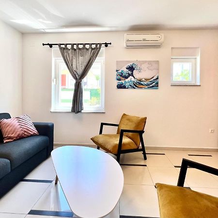 B88 Apartments - Vila Palma Sveti Filip i Jakov Εξωτερικό φωτογραφία