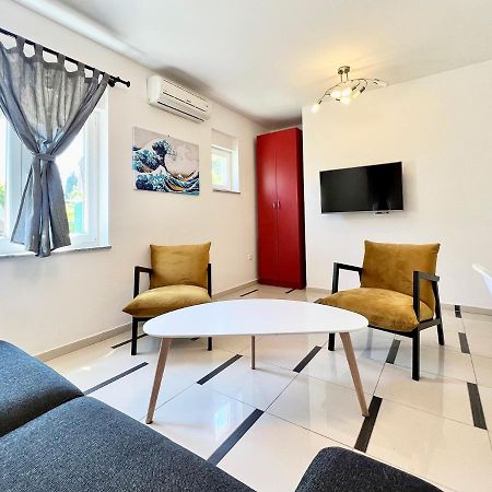 B88 Apartments - Vila Palma Sveti Filip i Jakov Εξωτερικό φωτογραφία