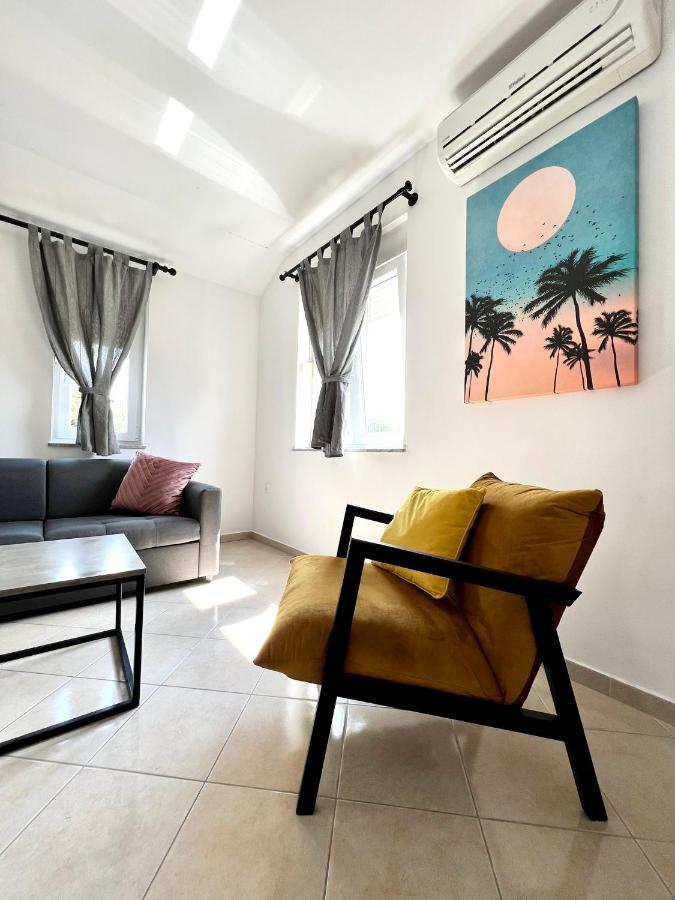 B88 Apartments - Vila Palma Sveti Filip i Jakov Εξωτερικό φωτογραφία